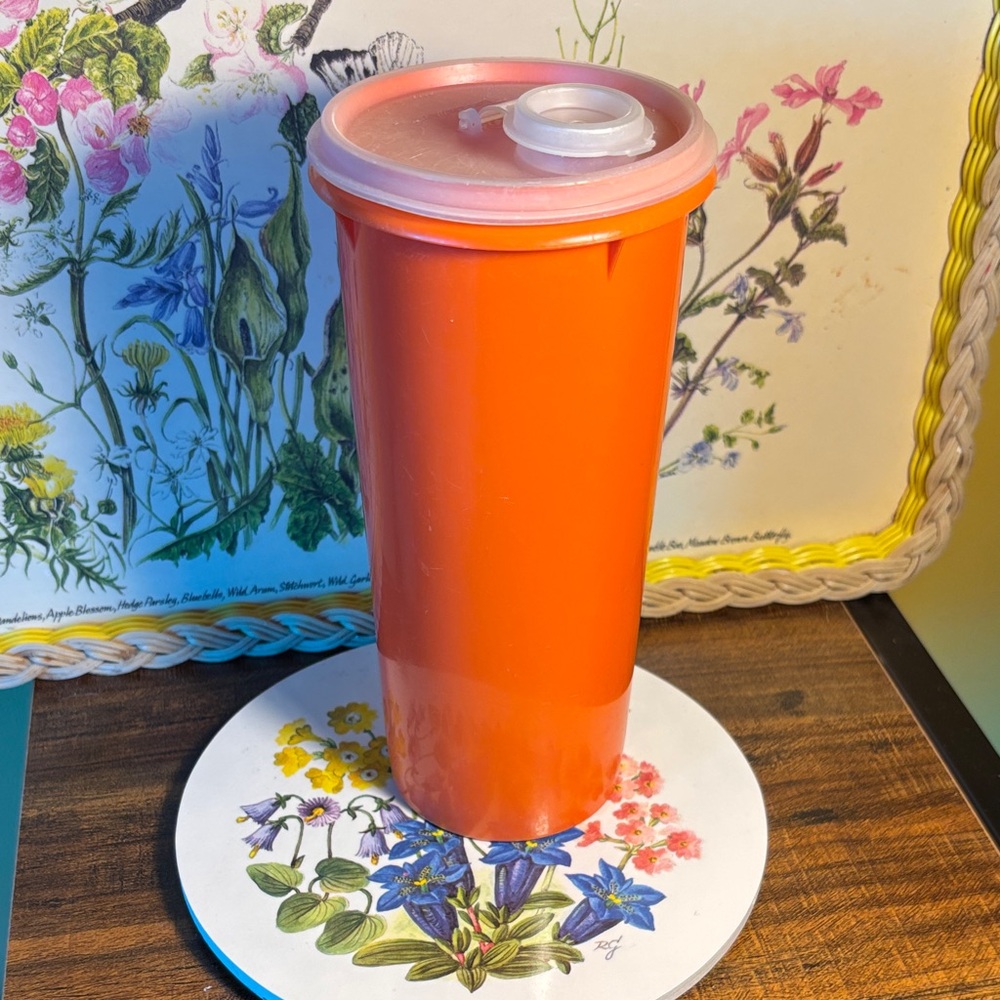 Tupperware Vibrant Orange Water Bottle with Lid
